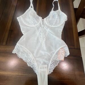 Popilush Shapewear Sexxxy White Lace Bodysuit size M